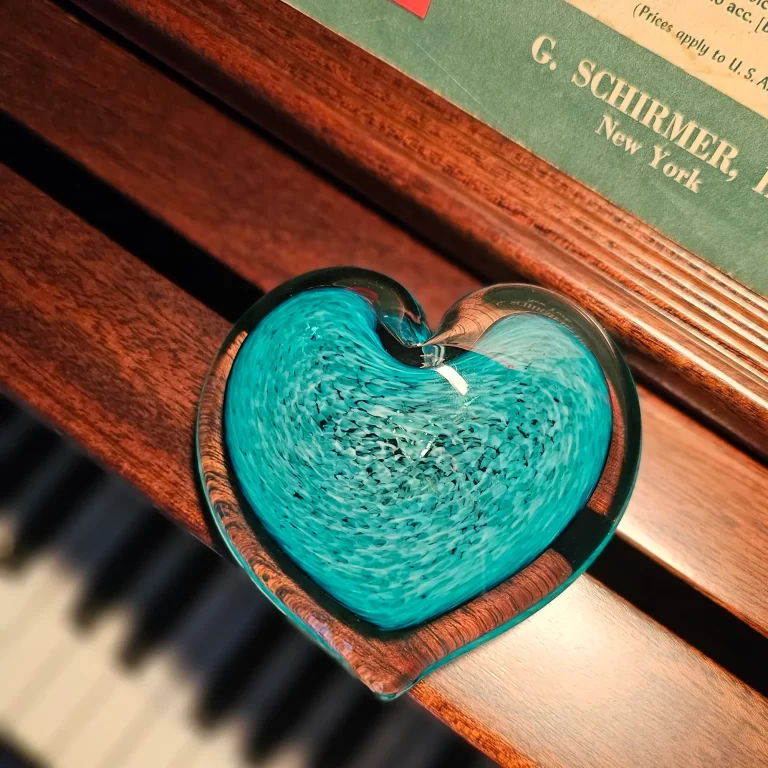 Mint Julip Heart Paperweight